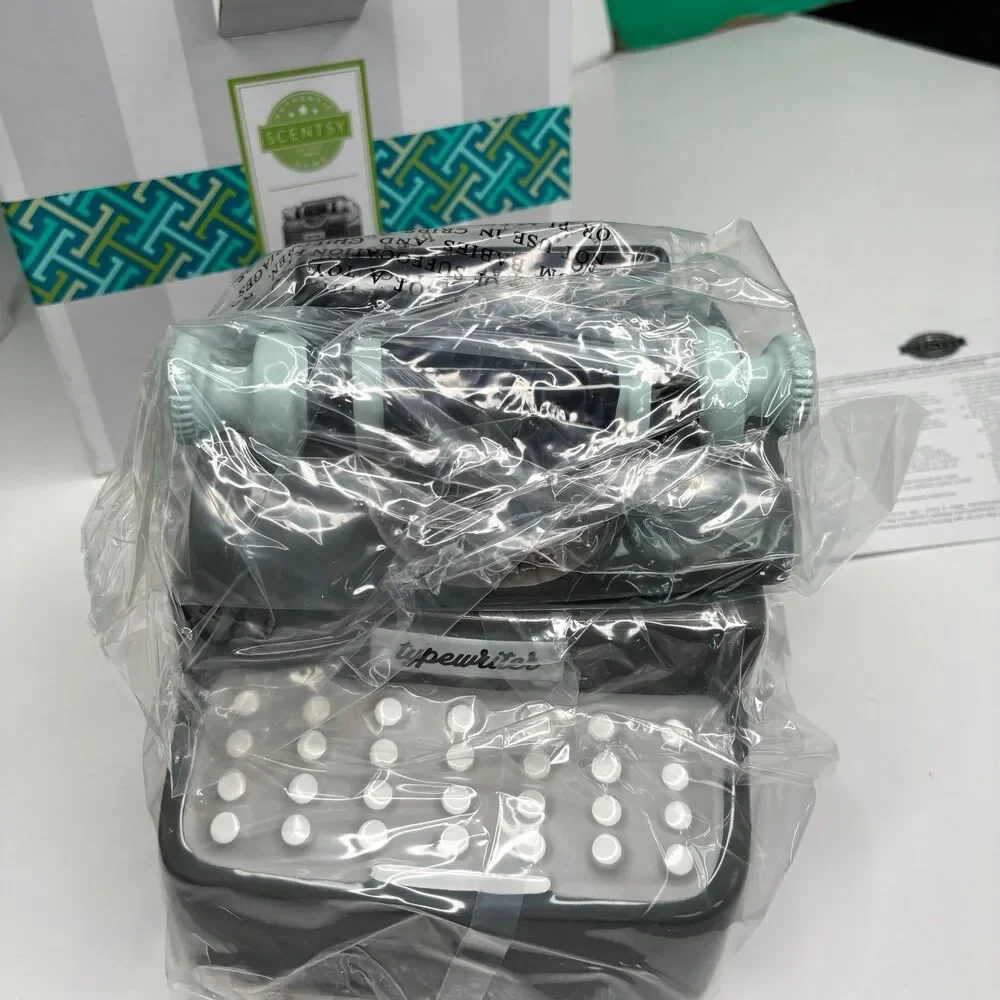Scentsy QWERTY Typewriter Gray Electric Wax Warmer NEW IN BOX